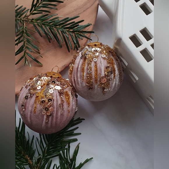 NWT Set of 6 velvet christmas pink gold ornaments - Picture 8 of 8